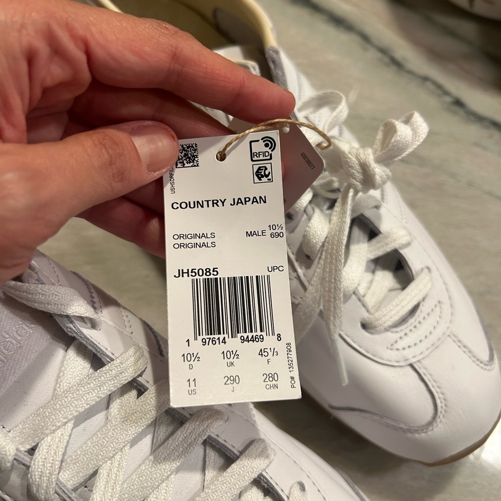 Size 11 - Adidas Country Japan White Gum